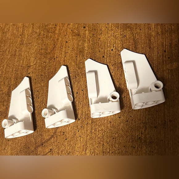 LEGO MINDSTORMS EV3 31313 White Replacement Parts - Picture 1 of 3